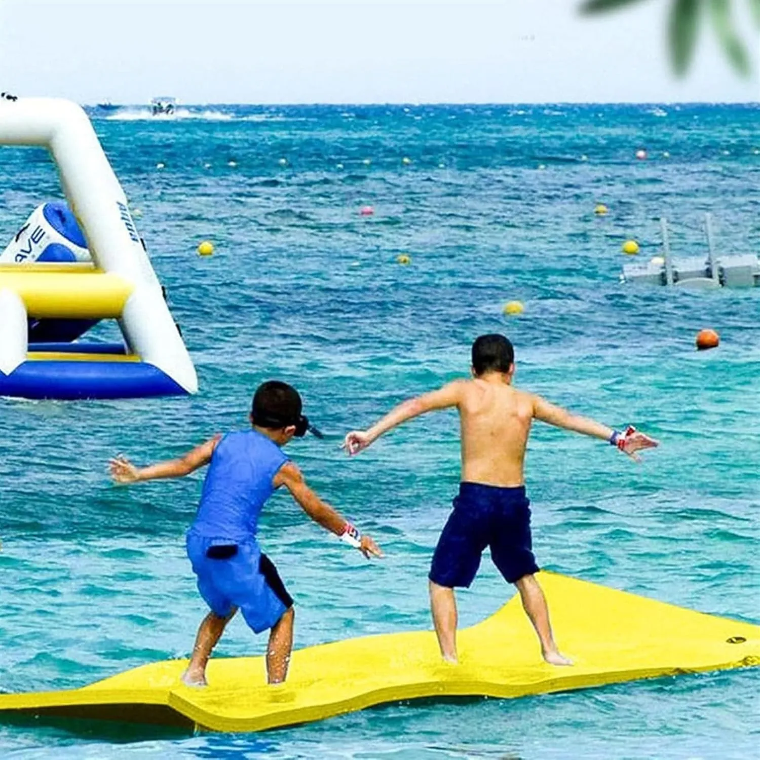 Floating Mat,Floating Water Pad Water Mat Inflatable Rafts Lily Pad Pools Beach, XPE Floating Island,Floating Swim Mat for Lake, Ocean