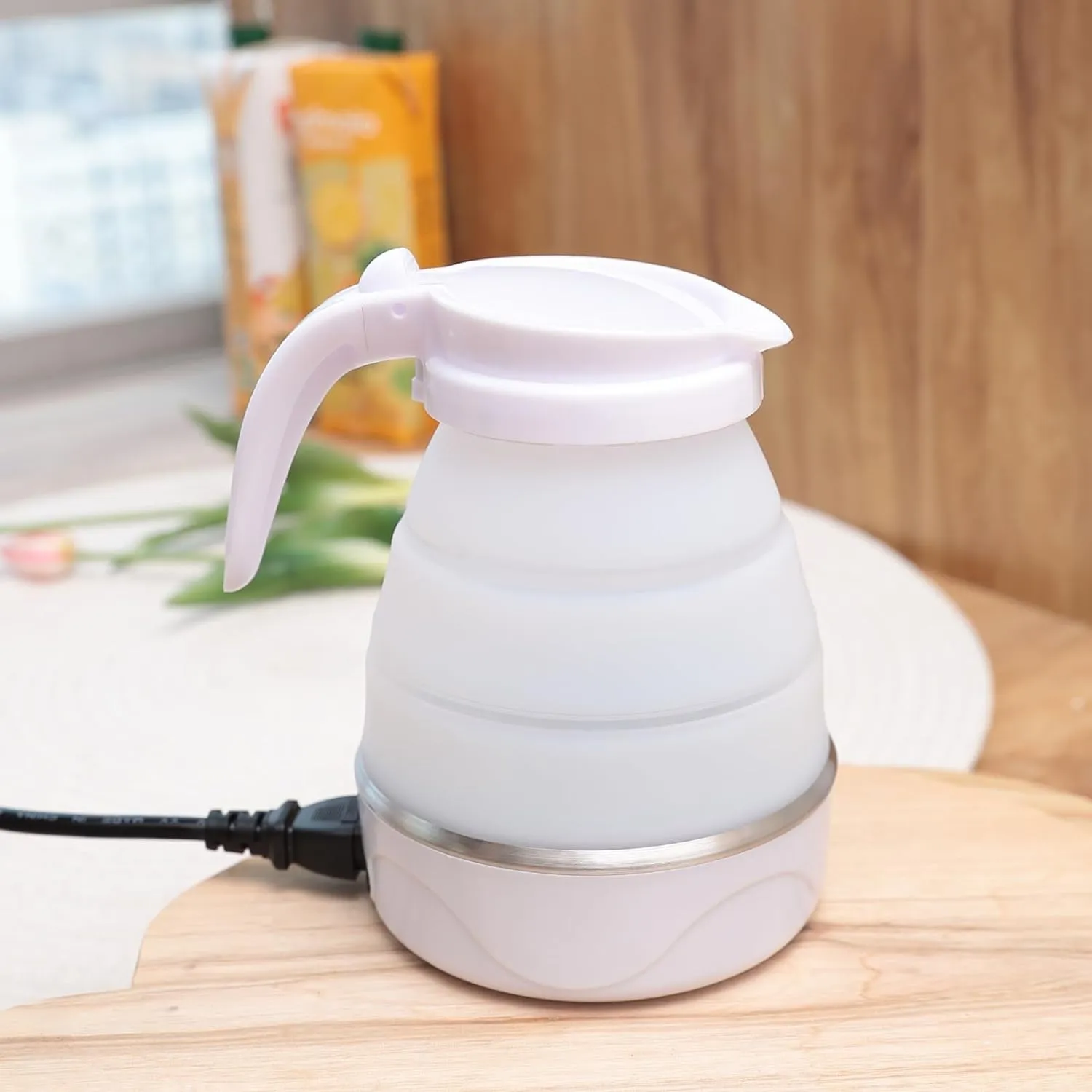 Kuber Industries Foldable Electric Kettle 600 ML | Silicone Body With 304-Stainless Steel Base | Leak Proof Design | Multipurpose Portable Electric Kettle for Travel, Office & Home | 600W | White